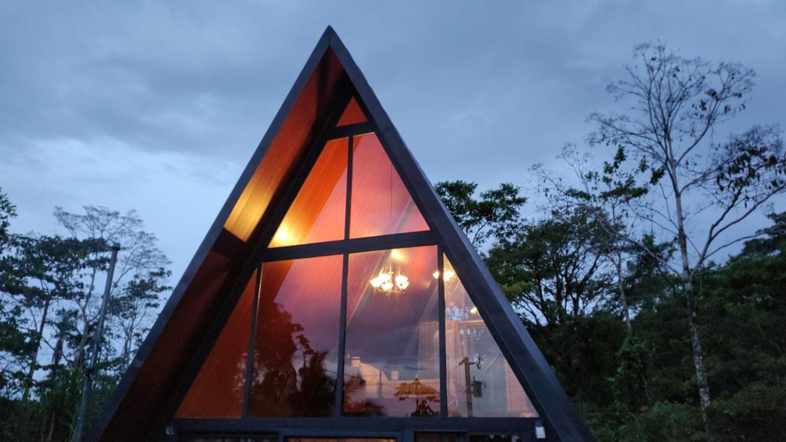 Yarumo Lodge, Rio Celeste Black Chalets Bijagua Luaran gambar
