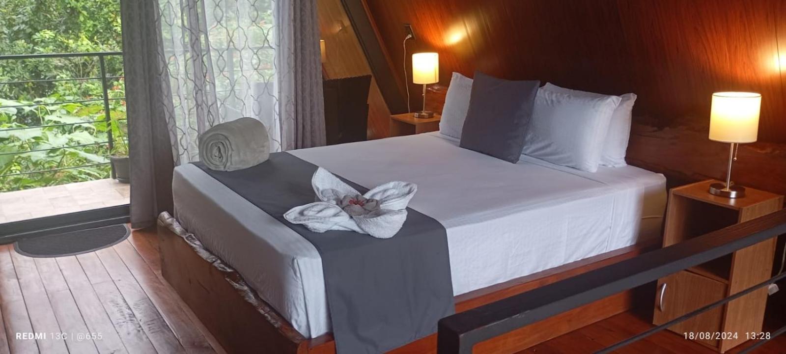 Yarumo Lodge, Rio Celeste Black Chalets Bijagua Luaran gambar
