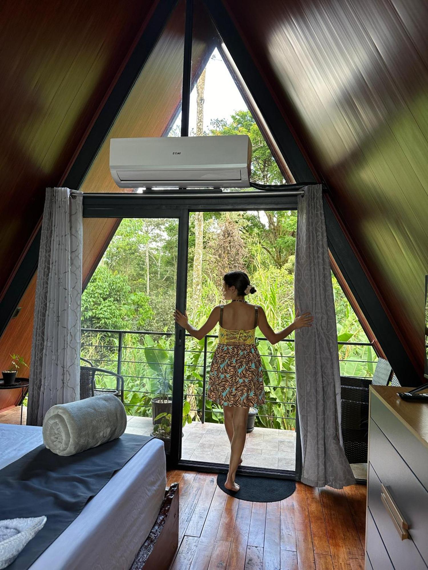 Yarumo Lodge, Rio Celeste Black Chalets Bijagua Luaran gambar
